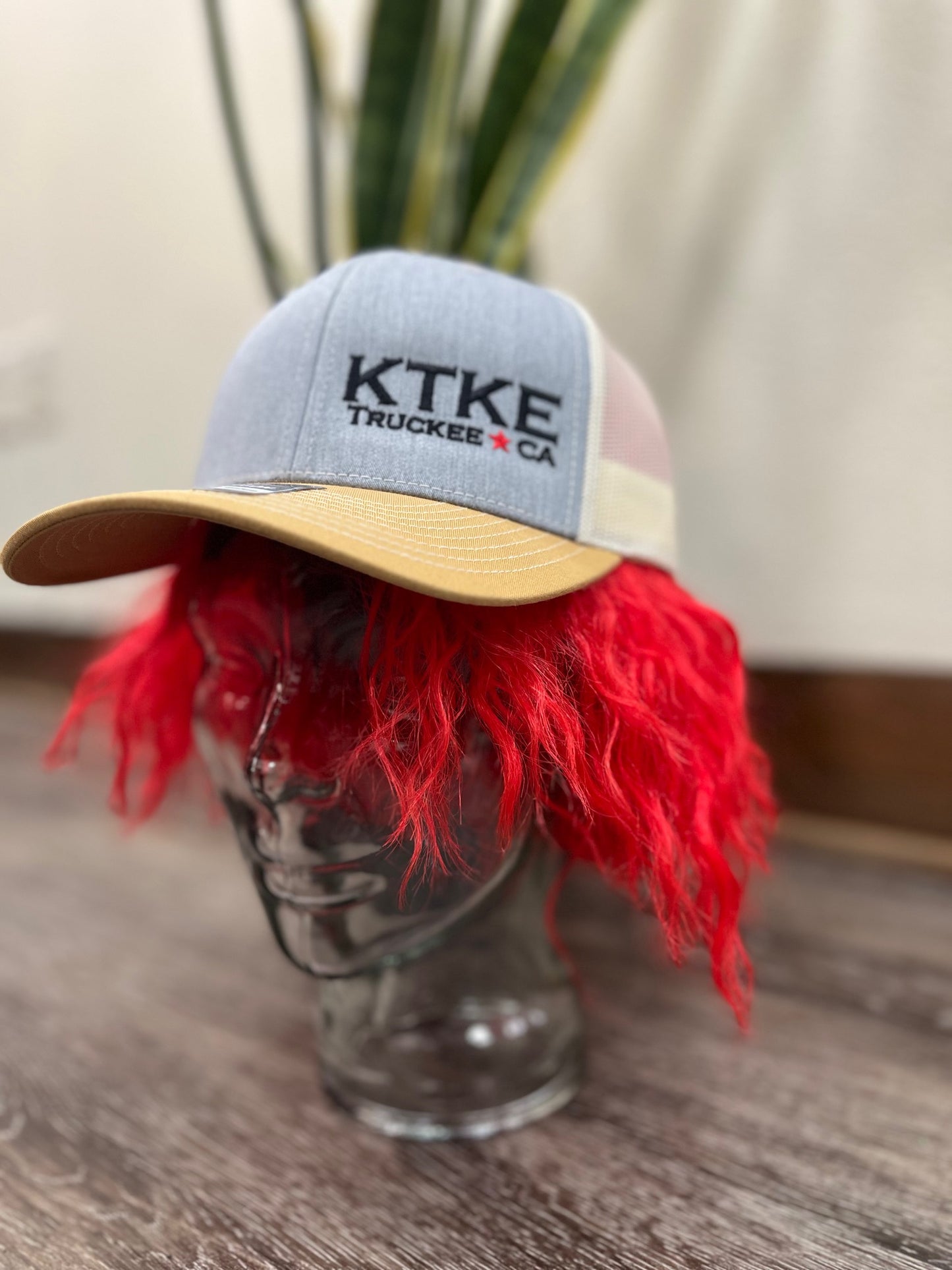 New KTKE logo Grey/Mustard hat