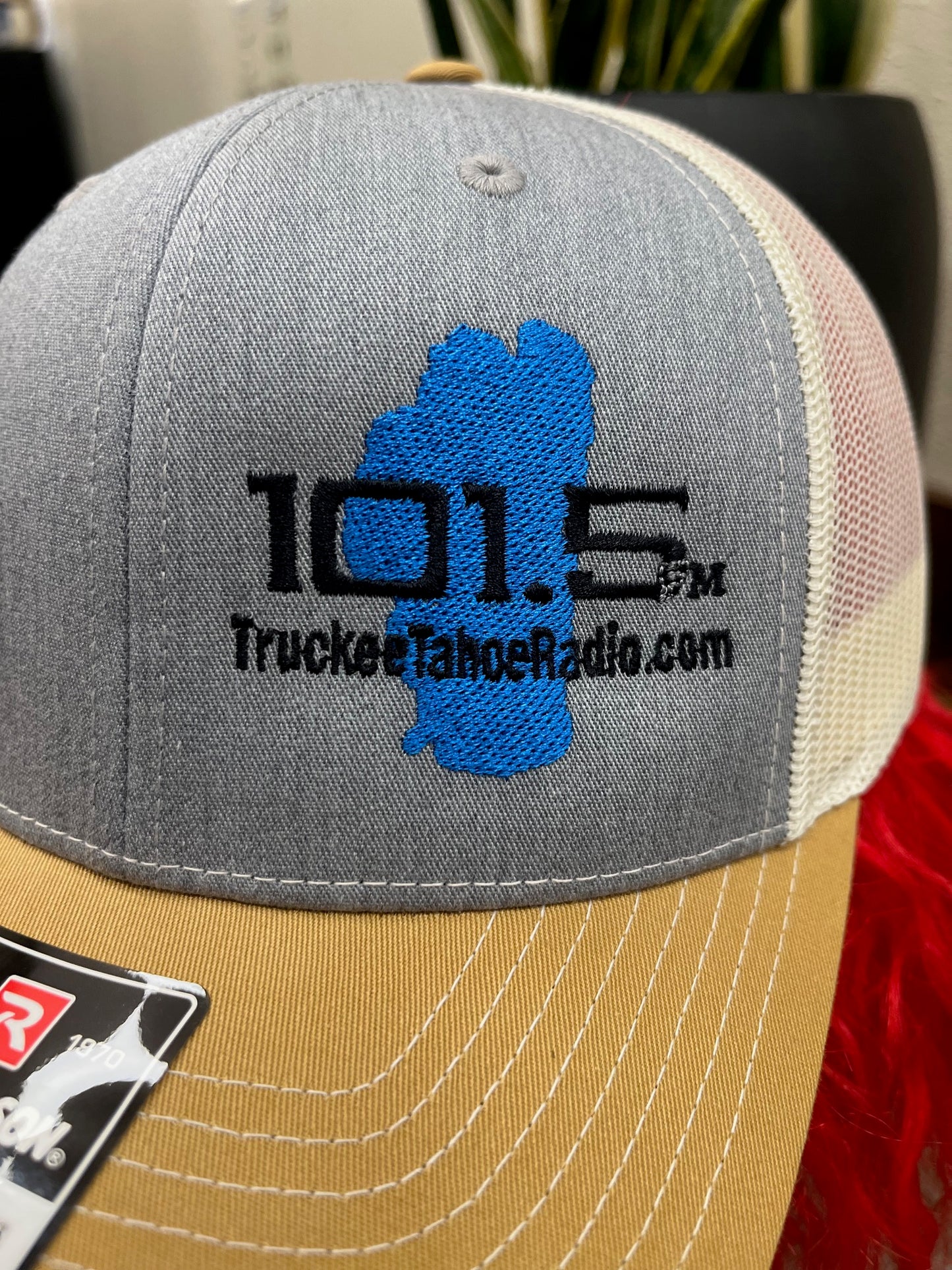 Lake logo Grey/Mustard hat